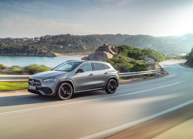 2022 Mercedes GLA Serisi GLA200 1.3 163 HP Progressive Plus 7G-DCT Özellikleri - arabayakit.com