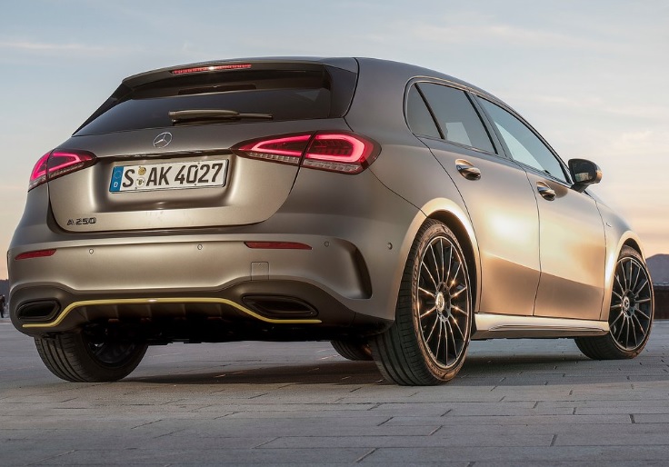 2020 Mercedes A Serisi A45 S 2.0 421 HP Performance SpeedShift DCT Özellikleri - arabayakit.com