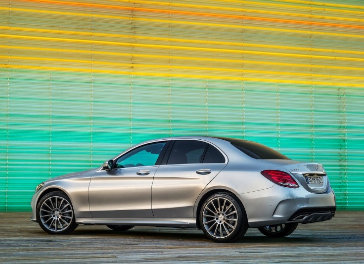 2015 Mercedes C Serisi C220d 2.2 170 HP Fascination 7G-Tronic Özellikleri - arabayakit.com