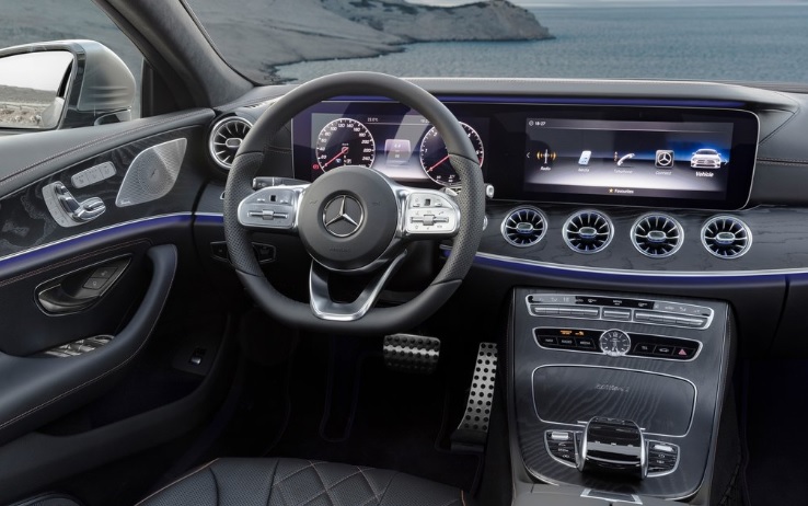 2020 Mercedes CLS 300d 2.0 245 HP AMG 9G-Tronic Özellikleri - arabayakit.com