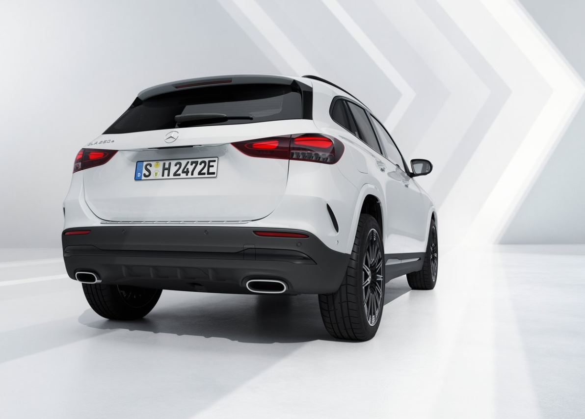 2025 Mercedes GLA Serisi GLA200 1.3 163 Beygir AMG 7G-DCT Teknik Verileri