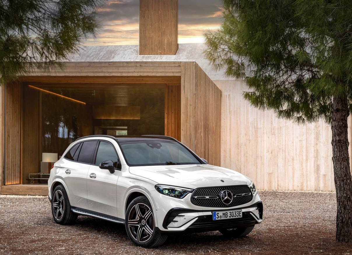 2023 Mercedes GLC 220d 2.0 197 HP Edition AMG 9G-Tronic Özellikleri - arabayakit.com