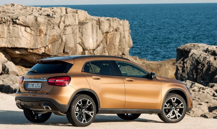 2020 Mercedes GLA Serisi 200 1.6 156 Beygir AMG 7G-DCT Teknik Verileri