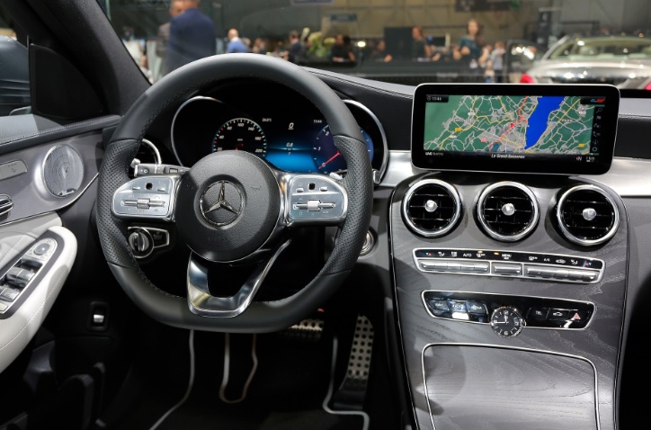 2019 Mercedes C Serisi C200d 1.6 160 HP Comfort G-Tronic Özellikleri - arabayakit.com