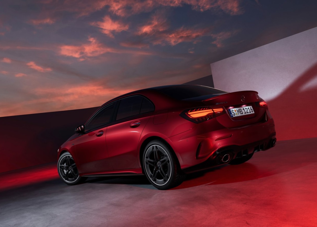 2024 Mercedes A Serisi Sedan A200 1.3 163 HP AMG 7G-DCT Özellikleri - arabayakit.com