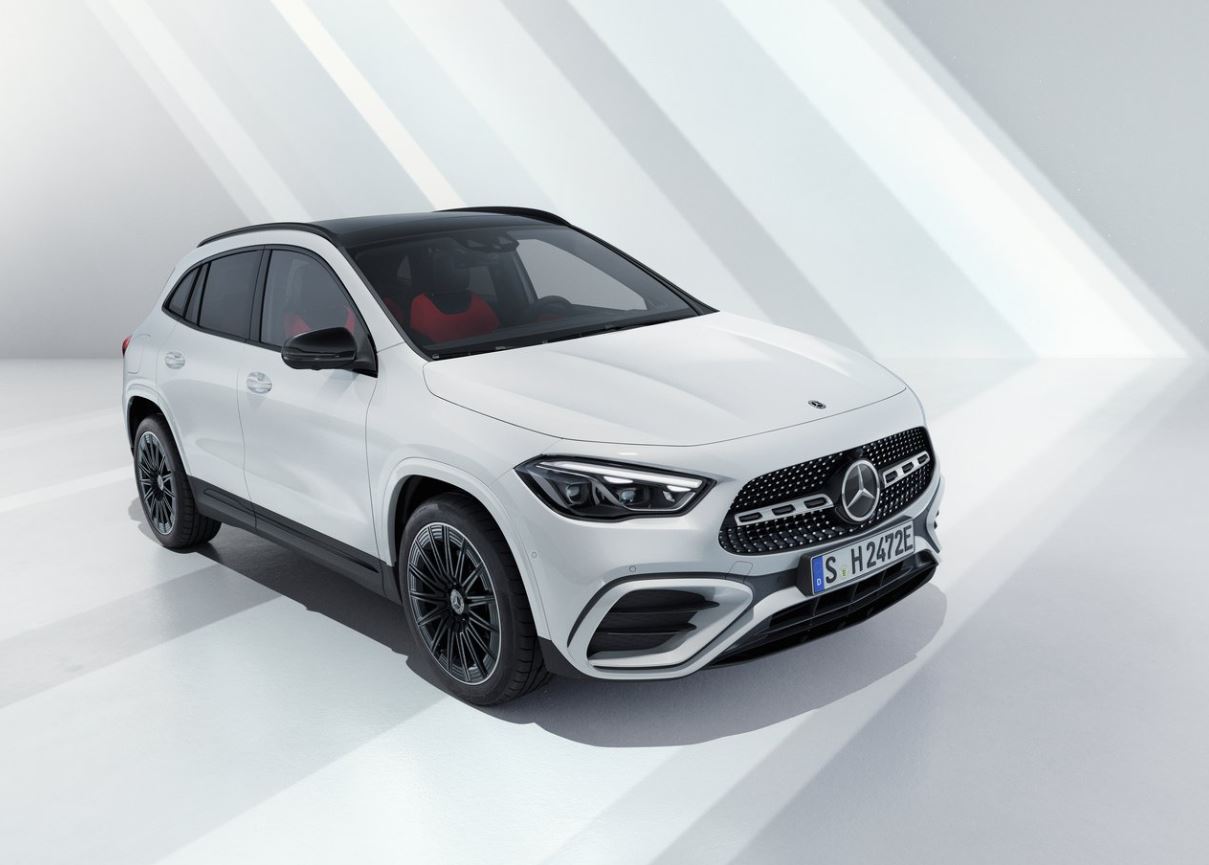 2024 Mercedes GLA Serisi GLA200 1.3 163 HP AMG 7G-DCT Özellikleri - arabayakit.com